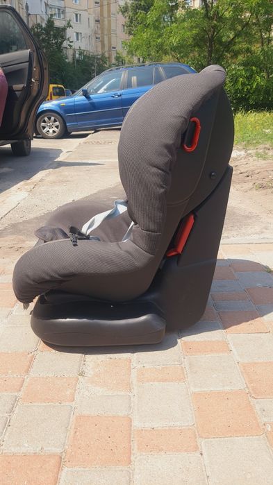 Автокрісло maxi cosi (9-18 кг)