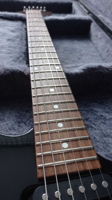 Jackson JS20 BLK Dinky + Futerał