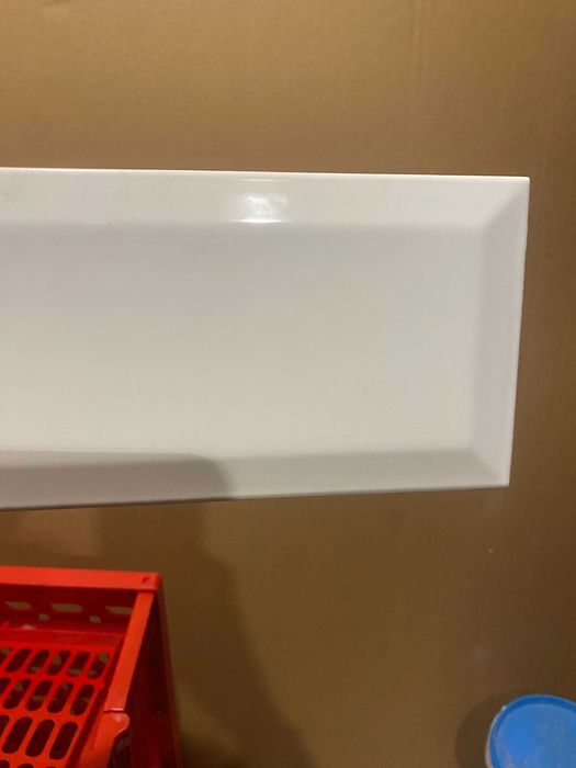 kafelki białe cegiełki