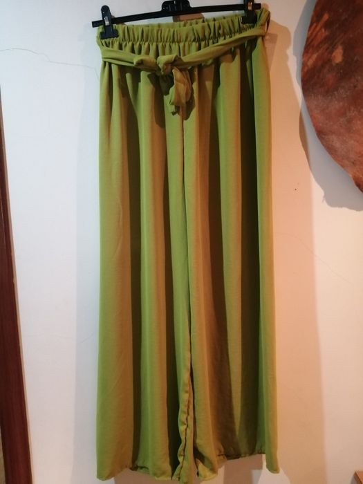 Pantalonas em beringela, azul petróleo e verde pistacchio