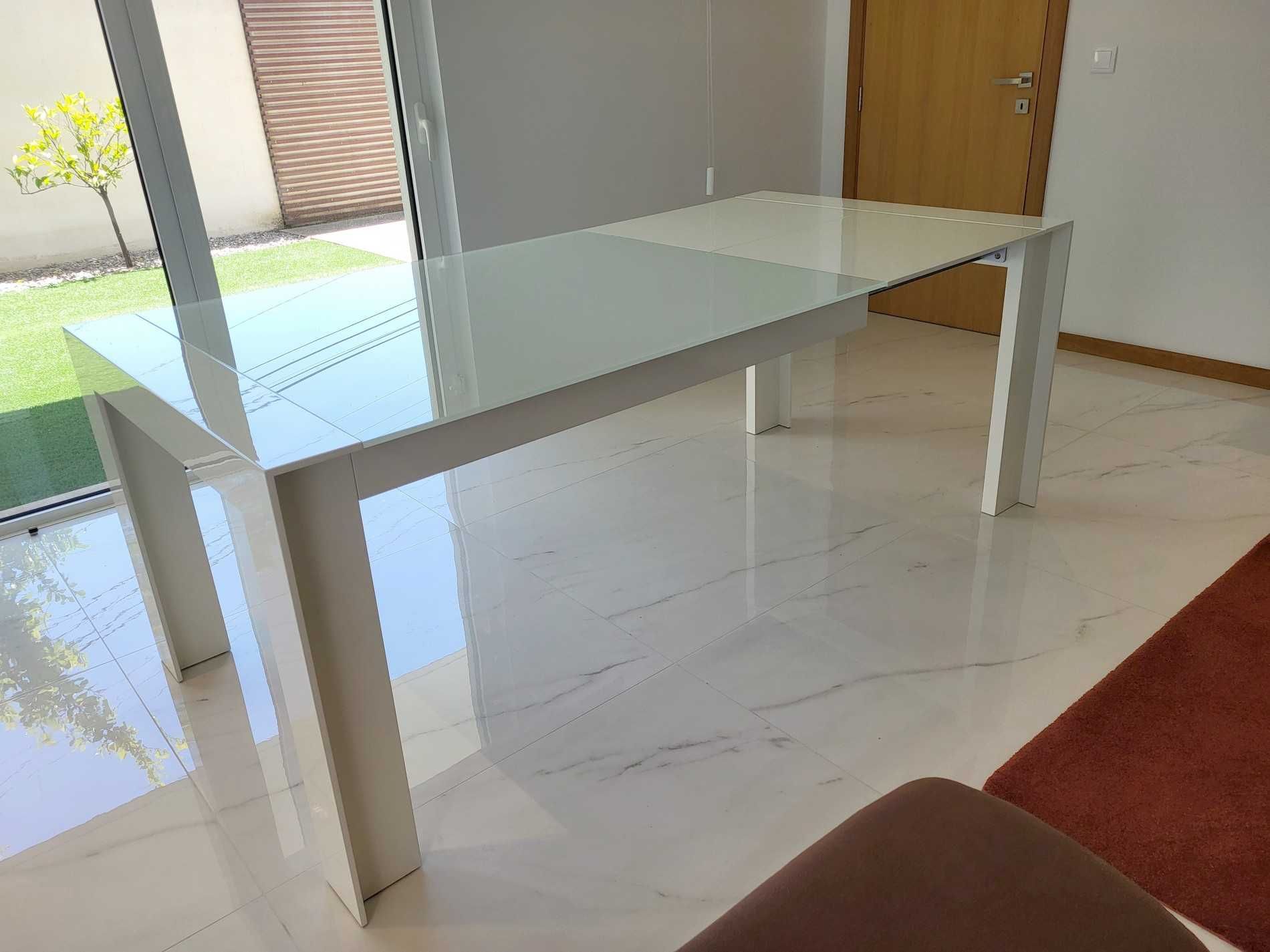 Mesa Jantar Extensível 140 + 60