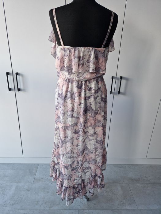 Kobieca asymetryczna sukienka na ramiączkach s