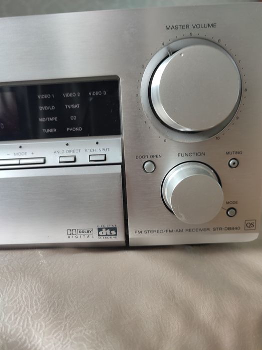 Ресівер SONY STR-DB840 з FM приймачом.