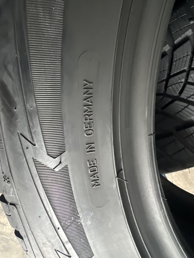 225/55/17 R17 Goodyear Ultra Grip Perfomance GEN1 RSC 4шт новые зима