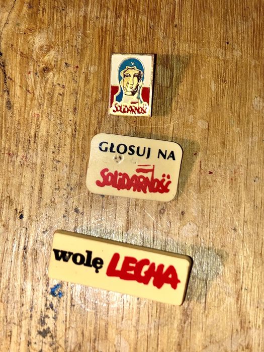 Trzy pin’sy przypinki znaczki Solidarność Wole Lecha