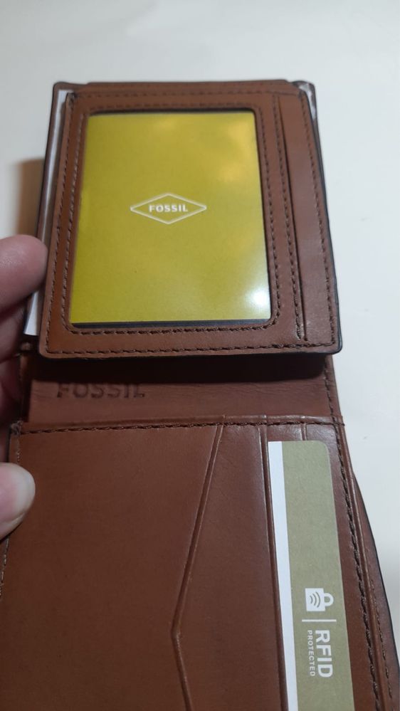 Fossil Portfel na karty i dokumentu