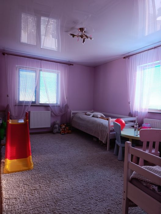 Продам будинок по вулиці Спартака