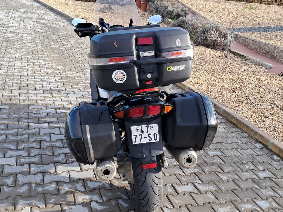 Mota Yamaha fjr 1300
