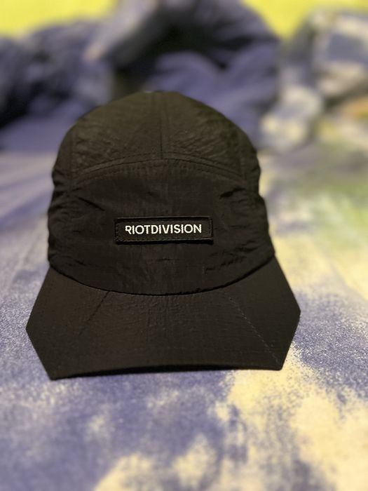 Кепка riot division