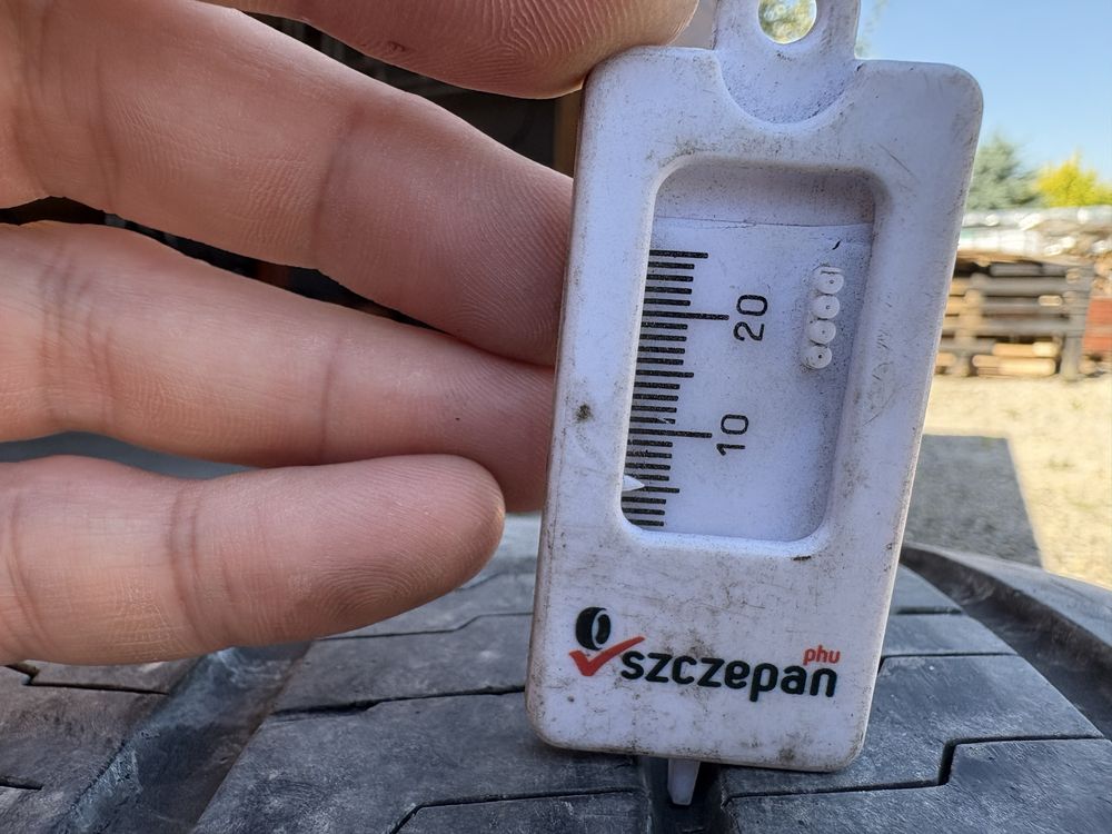 Opona 1szt Continental VanContact eko 235/65R16C