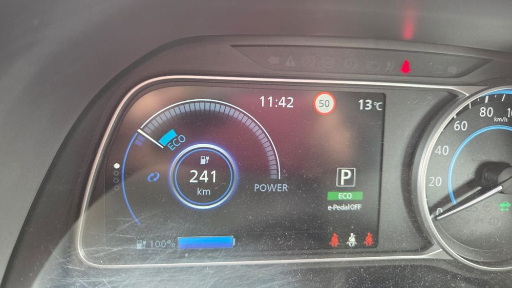 Tanio z VAT 23 % Sprzedam samochód Nissan Leaf r. 2019