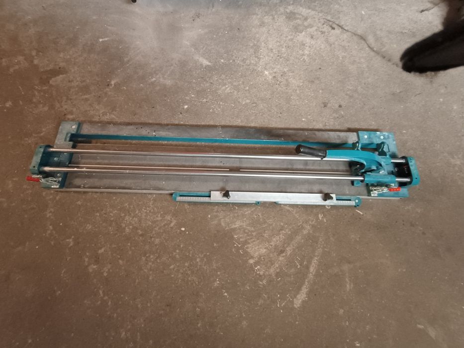 VEVOR 47-calowa przecinarka do płytek 1200 mm