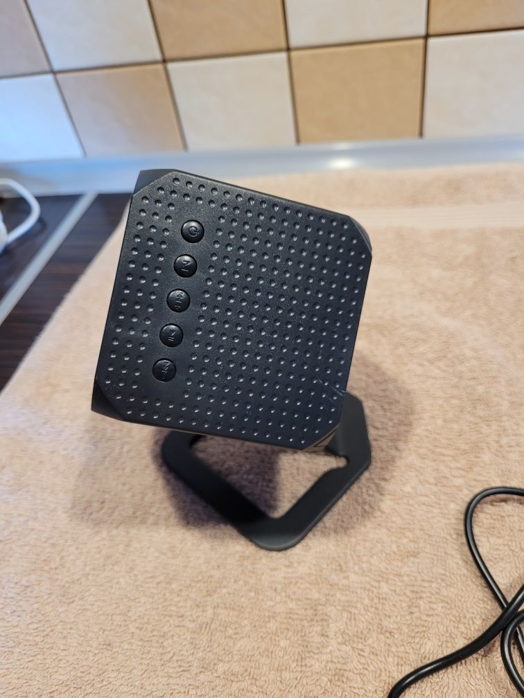 Głośnik bluetooth z zegarem