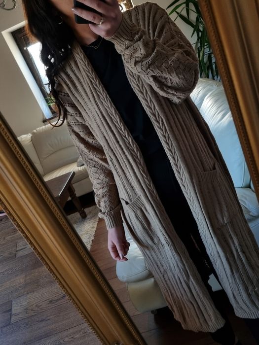 Nowy Beżowy długi sweterek kardigan z kieszeniami r. M