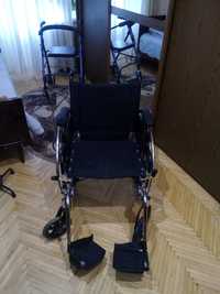Інвалідне ,крісло і пересувний візок