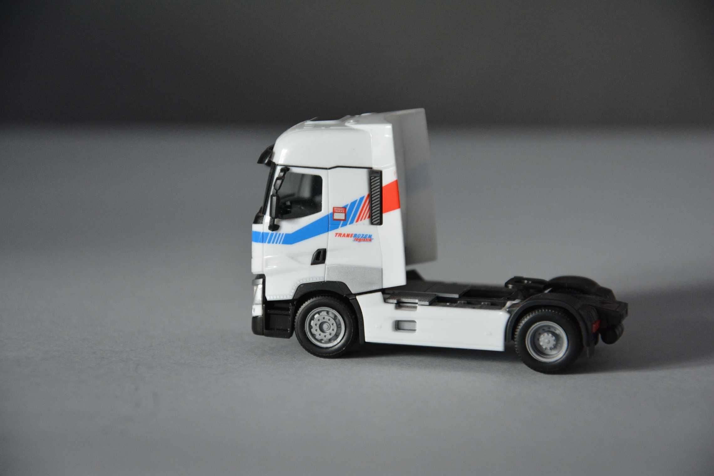 1:87 (H0) Herpa 312929 -  Ciągnik siodłowy Renault T - Transbozen (I)