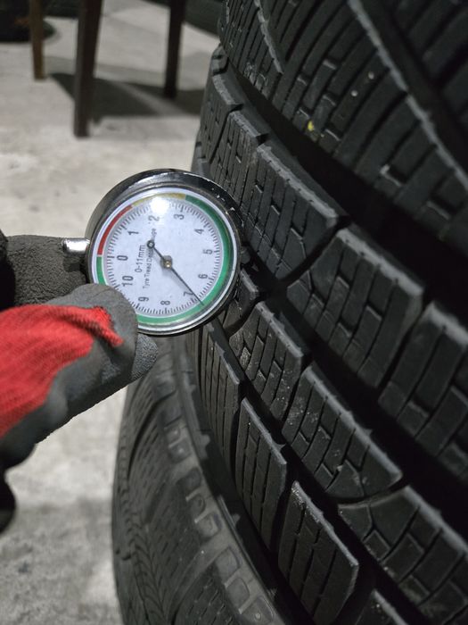 Шина зимова 255/40R18 Pirelli Sotozero 2022