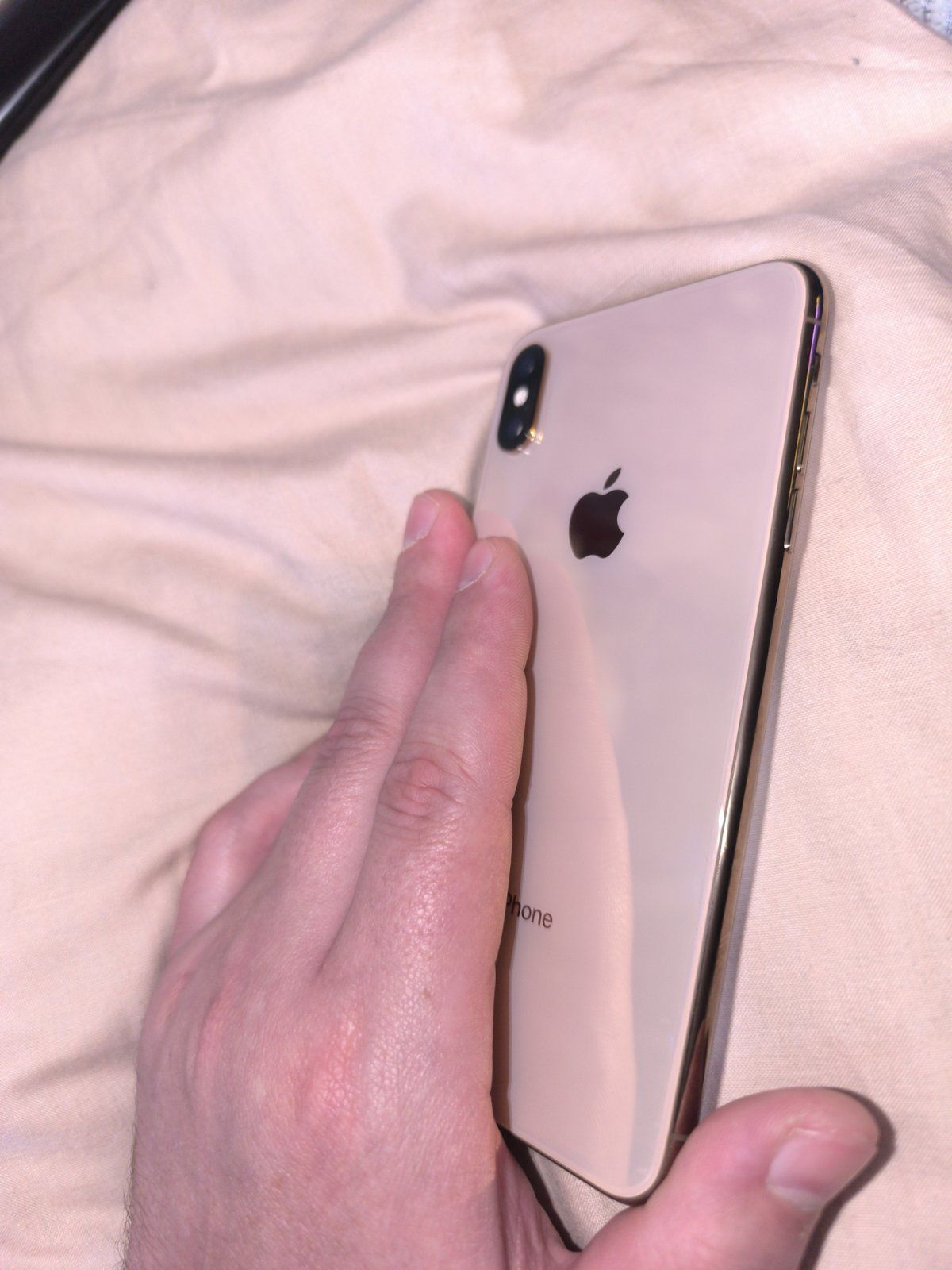 iPhone XS Max 64g неверлок