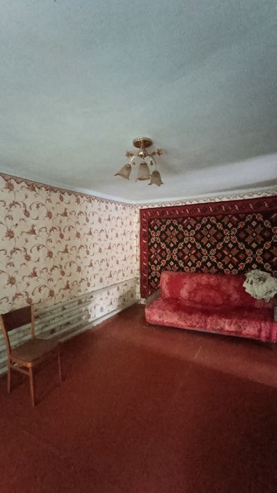 Будинок на вул Пилипа Орлика (район Пісочної)