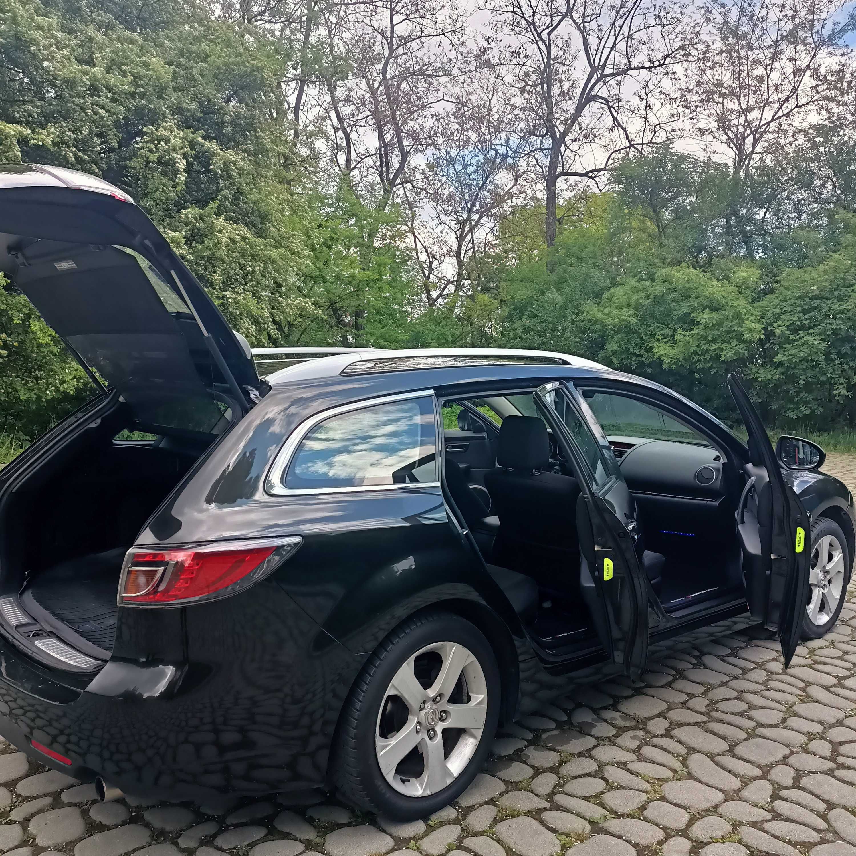 Samochód Mazda 6