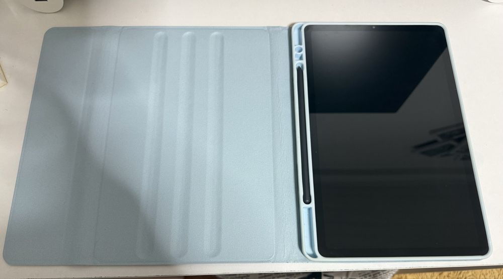 Samsung Galaxy Tab S6 Lite 64GB + S Pen + Capa com teclado -azul claro