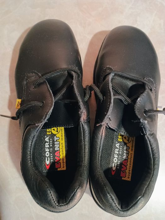 Черевики робочі 37 розмір Cofra