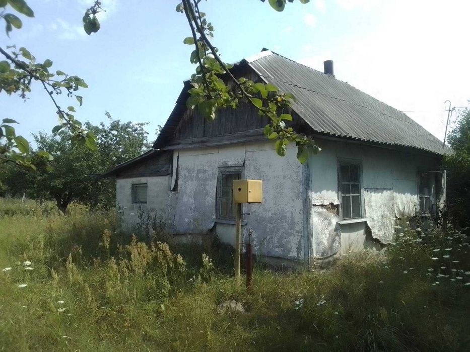 Дім в Селі Хмільна .