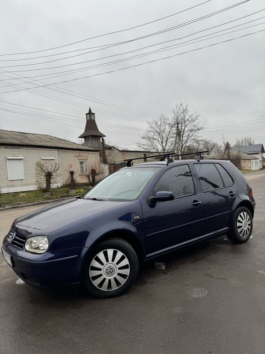 Volkswagen Golf 4 очень хорошее состояние