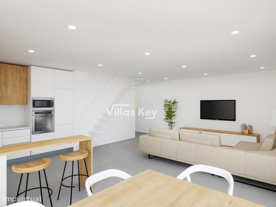 Apartamento T3 com vista Ria do Alvor e estacionamento.