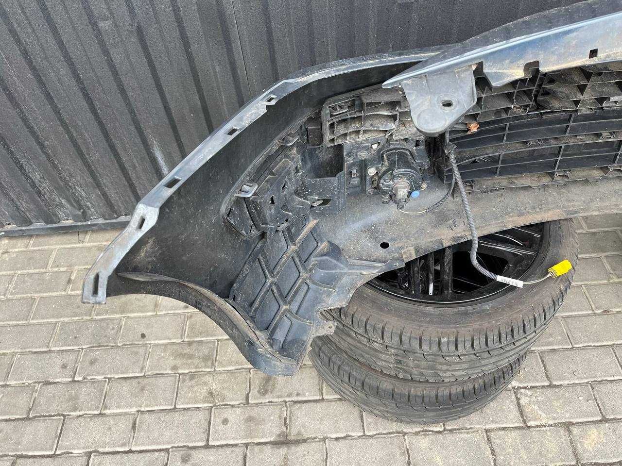 Бампер Передній Renault Megane 2 2006-2009рік TEB66