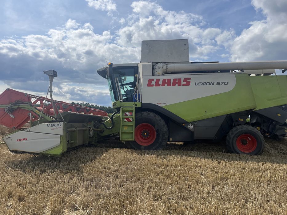 Claas lexion 570  v900