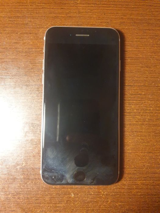 Iphone 7 128gb майже в ідеальному стані