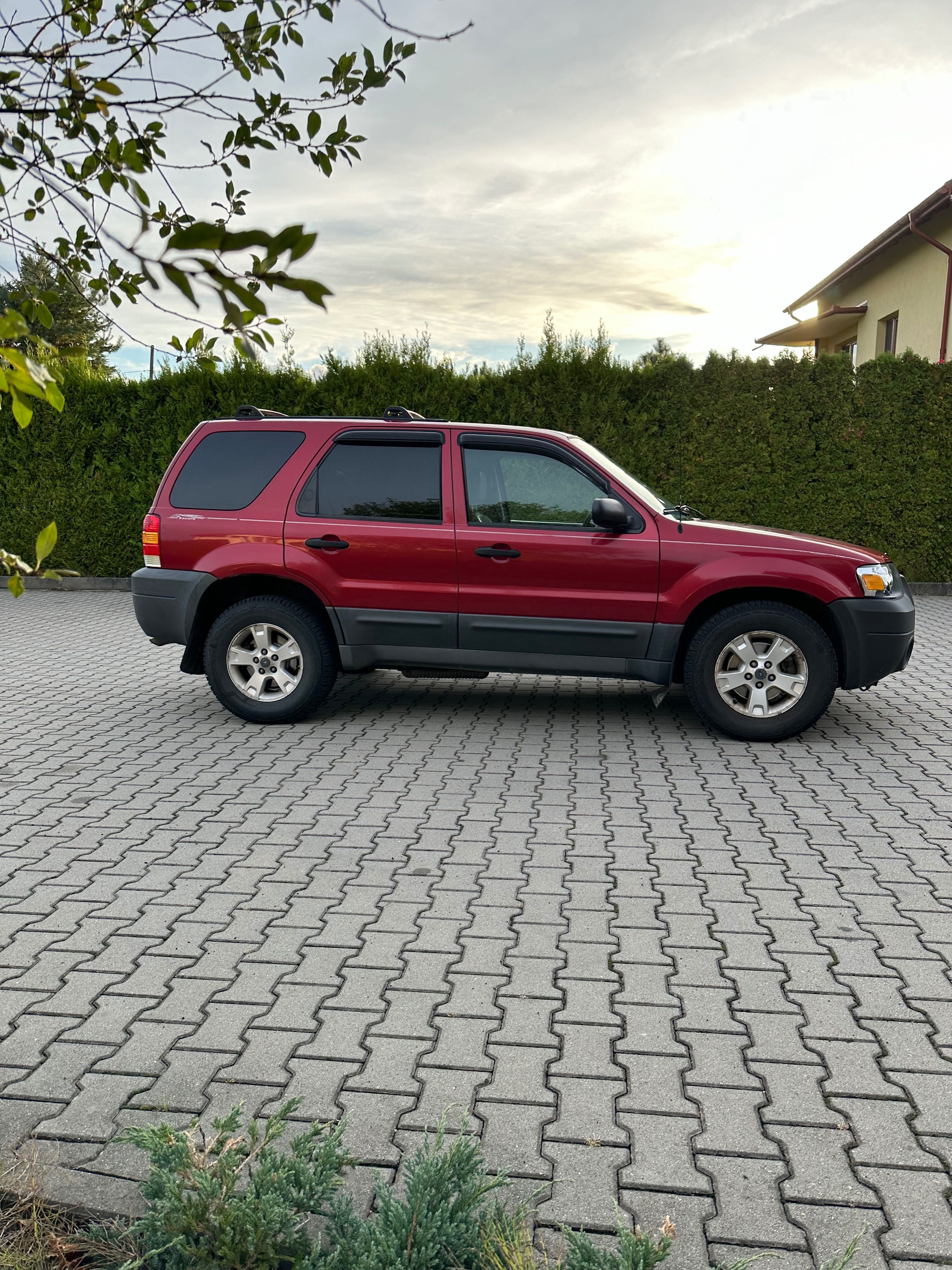 Ford Escape 2004 4X4 3.0 Benzyna V6