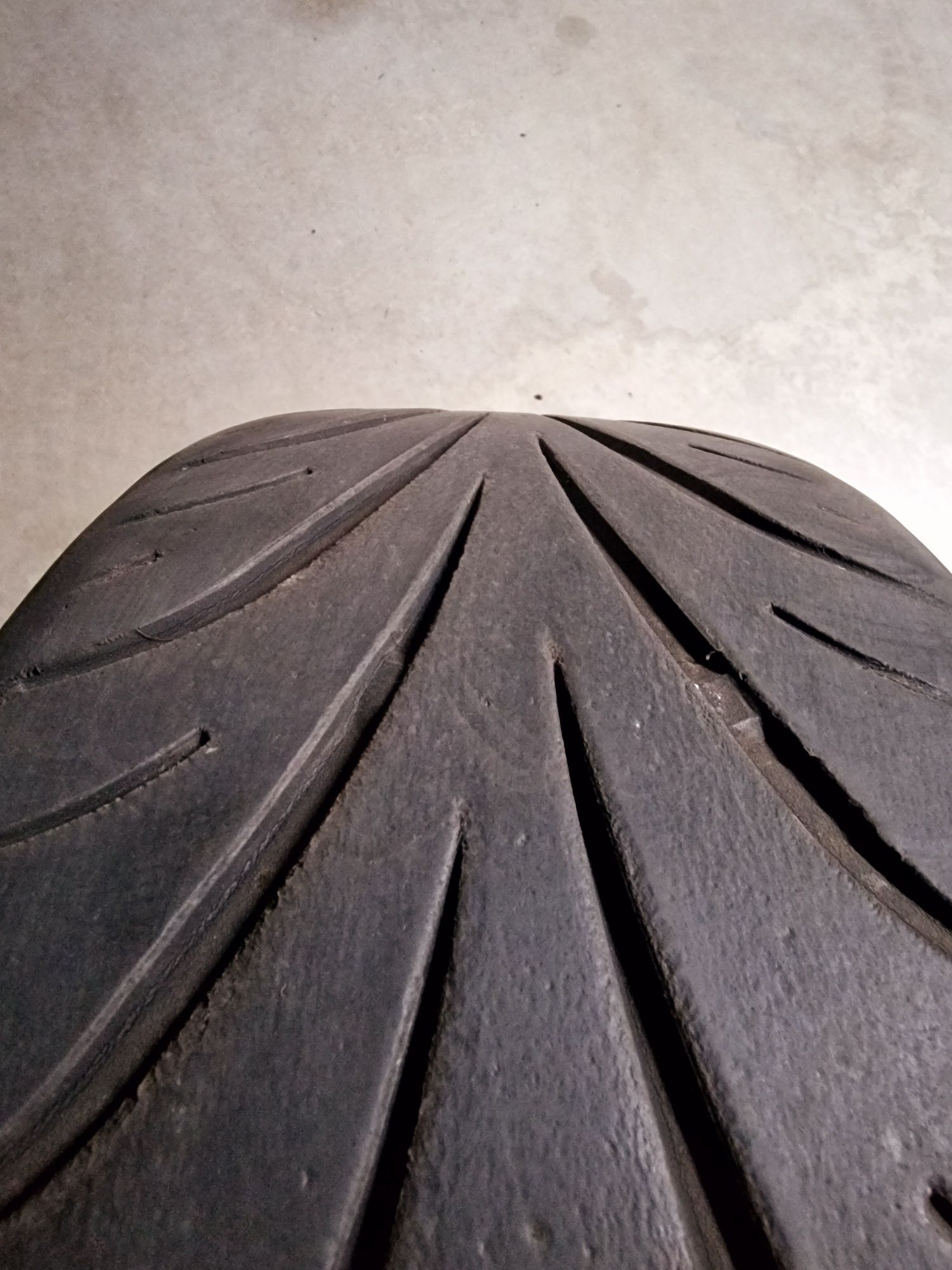Semi slick 4x Federal 595 RS-R 225/40 R18