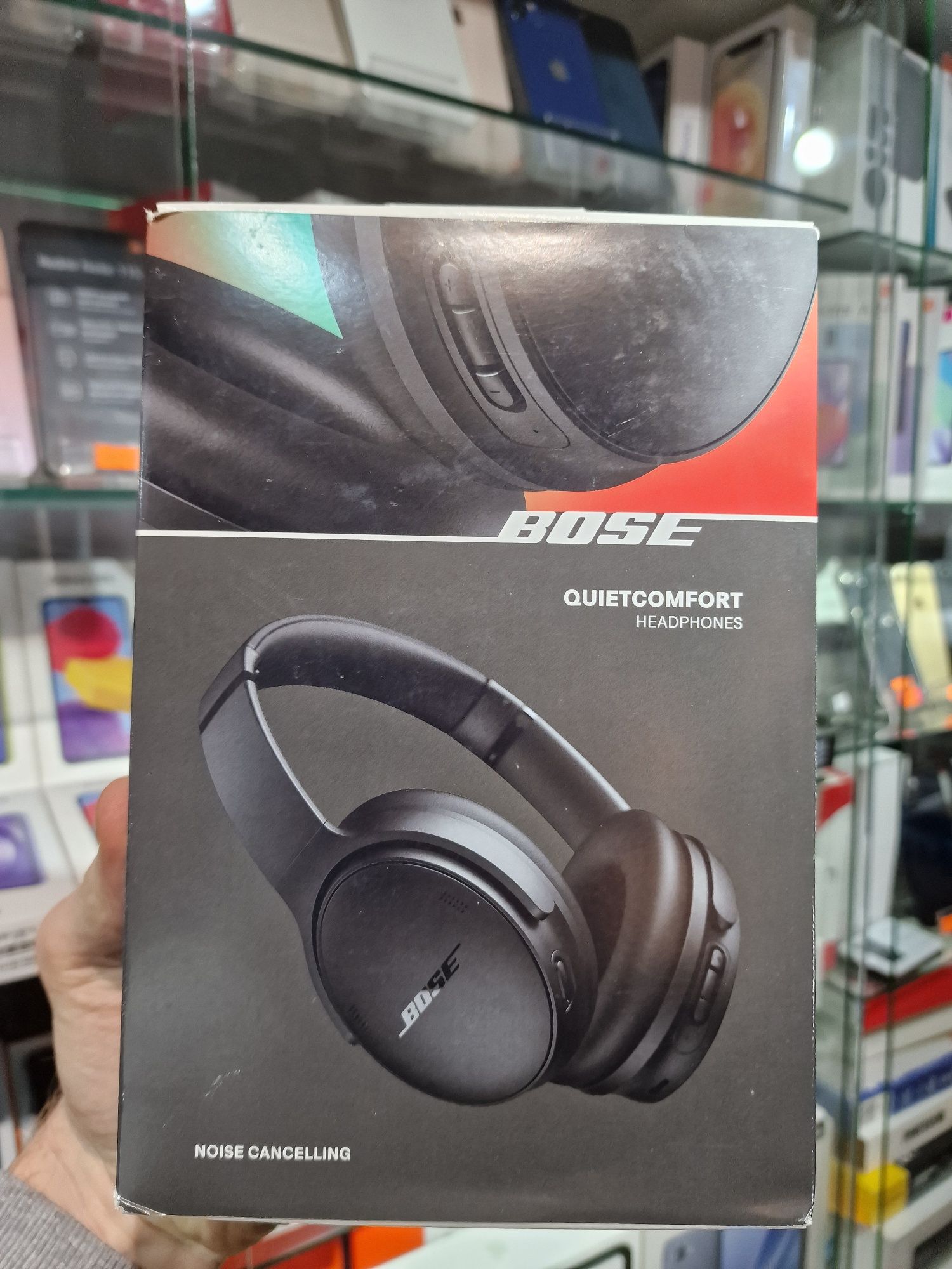 Накладні навушники Bose QuietComfort Headphones Black (884367-0100)
На