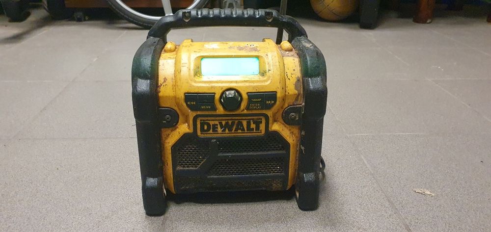 Radio Dewalt 18v DCR020