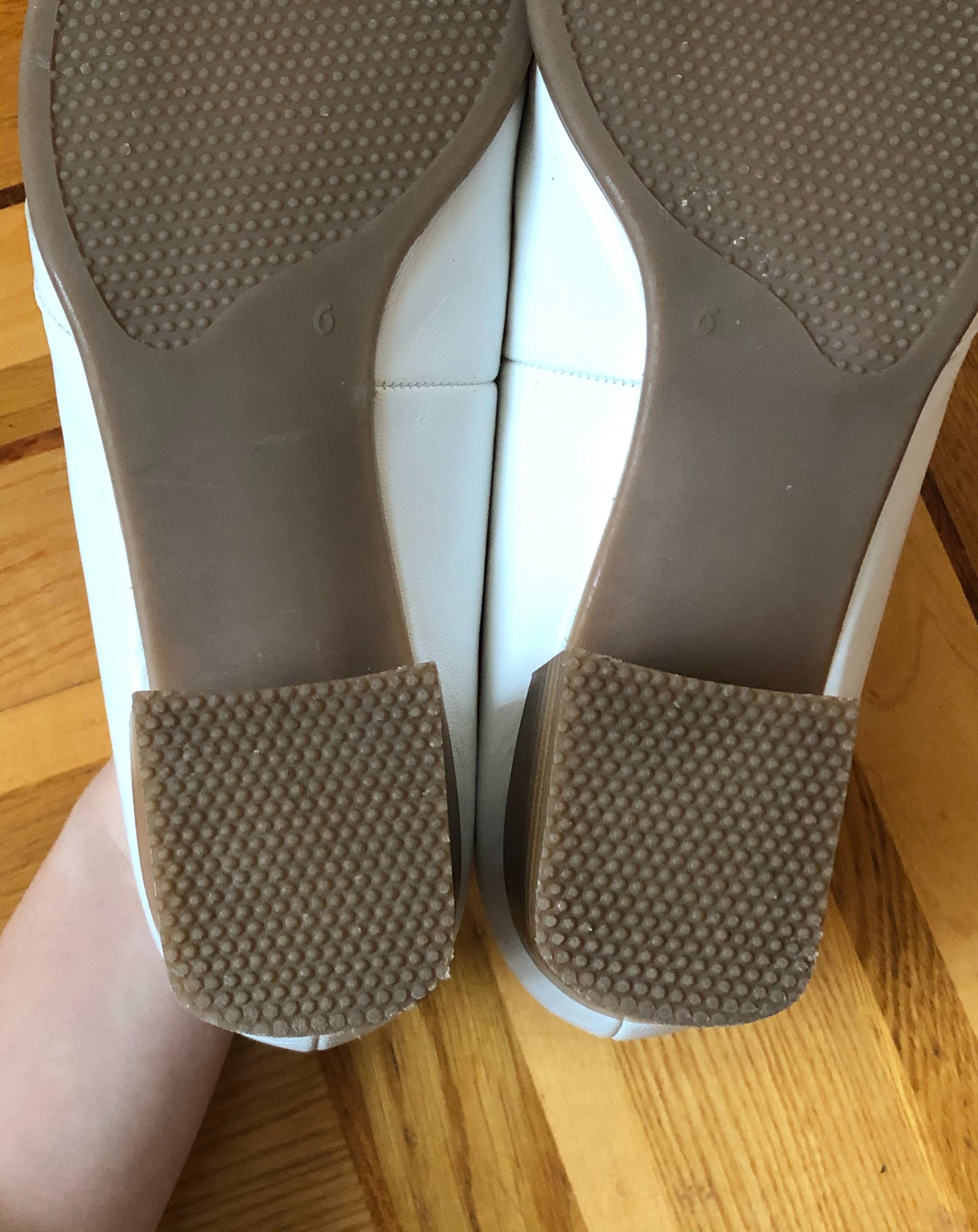 Фирменные белые (свадебные) кожаные туфли Ara на широком каблуке 39 р