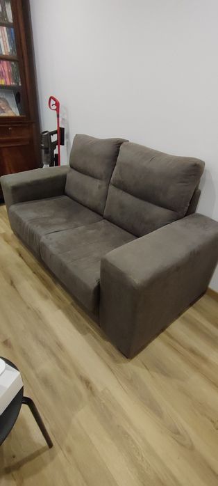 Sofá cinzento 2 lugares
