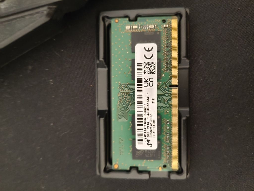 Ram do laptopa ddr4 8Gb  mta4atf1g64hz-3g2e2