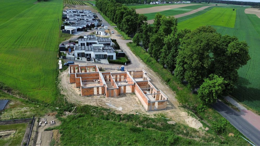 Nowoczesne domy w stanie deweloperskim na nowym osiedlu!