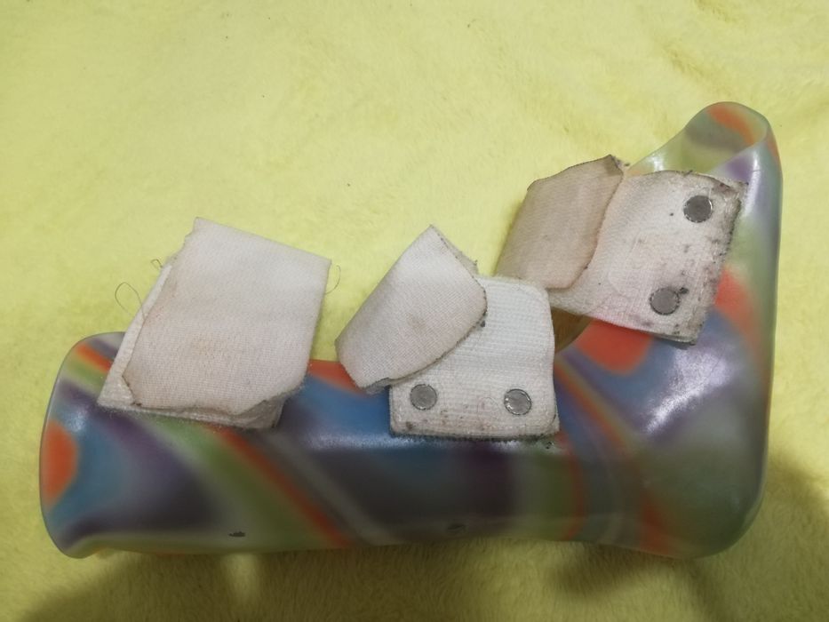 Тутор на праву ногу (вузеньку), довжина 14-14.5см