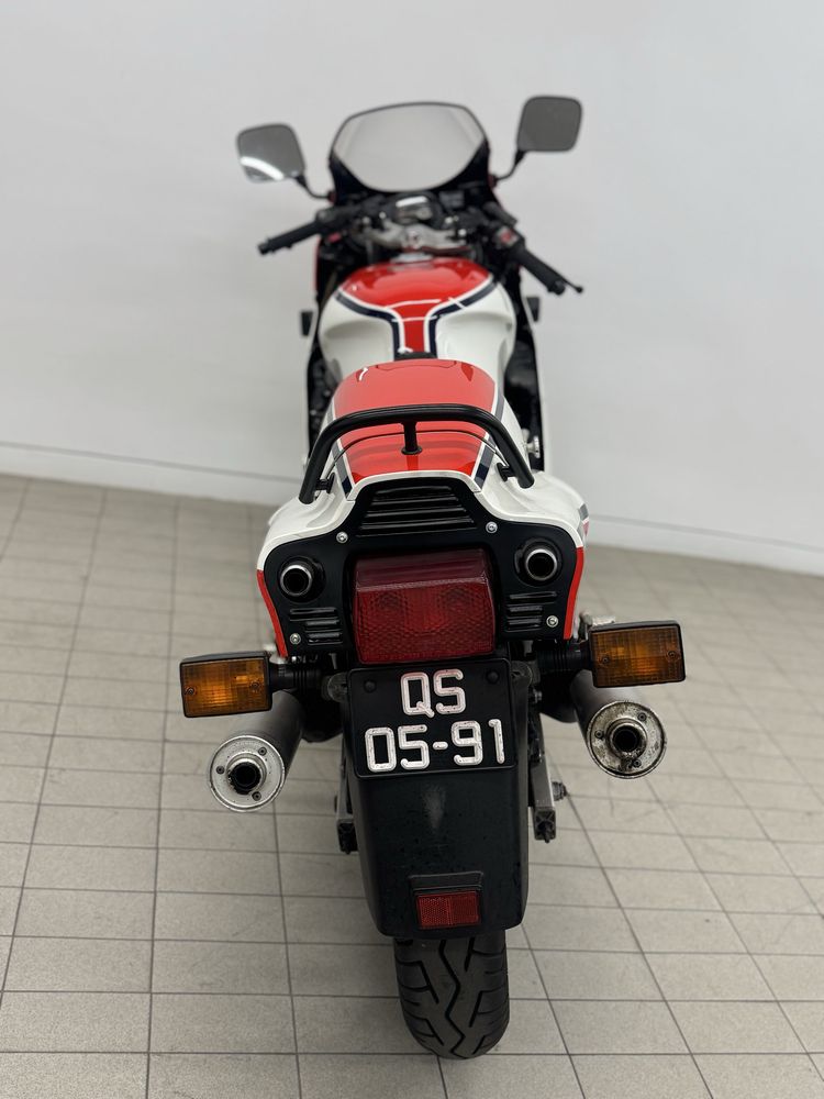 Yamaha RD500 LC YPVS - V4 2tempos