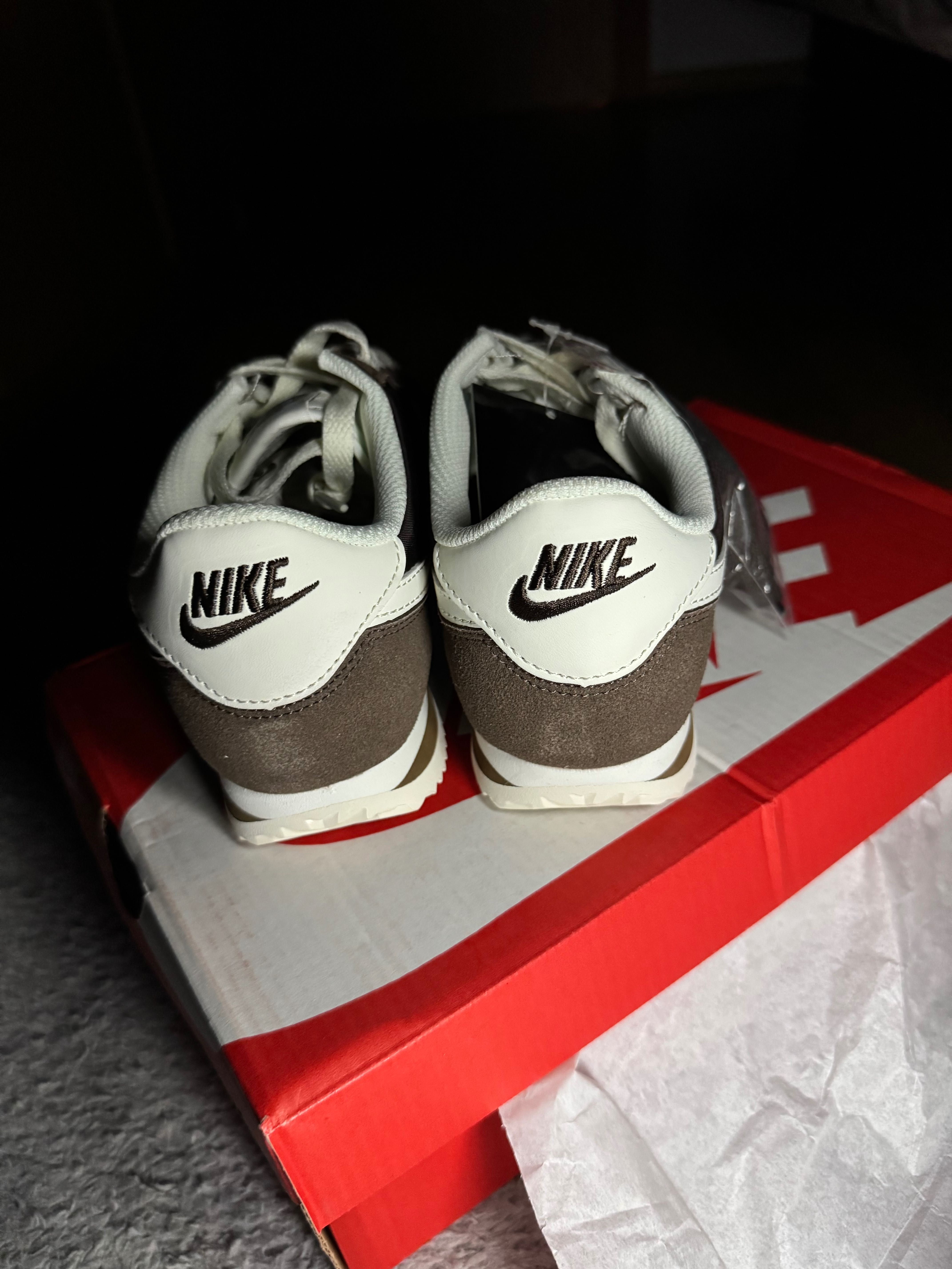 Nike Cortez brązowy
