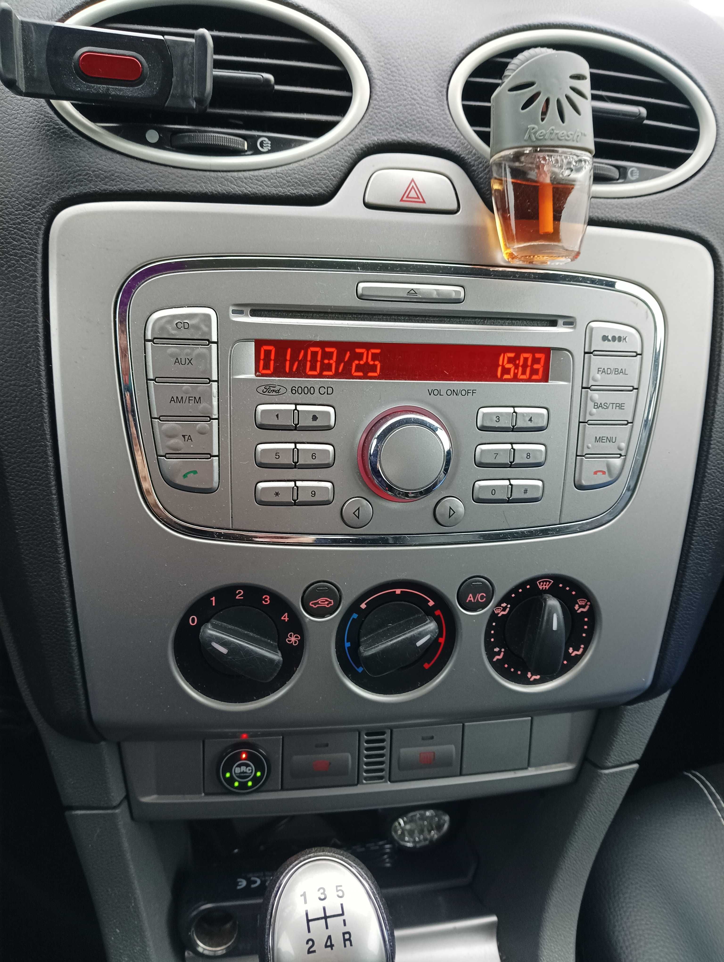 Samochód osobowy marki Ford Focus