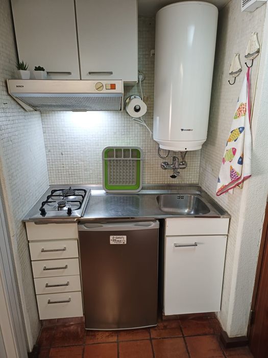 Vendo T0  Sesimbra,  Califórnia 
Predio do tribunal de sesimbra
Segura