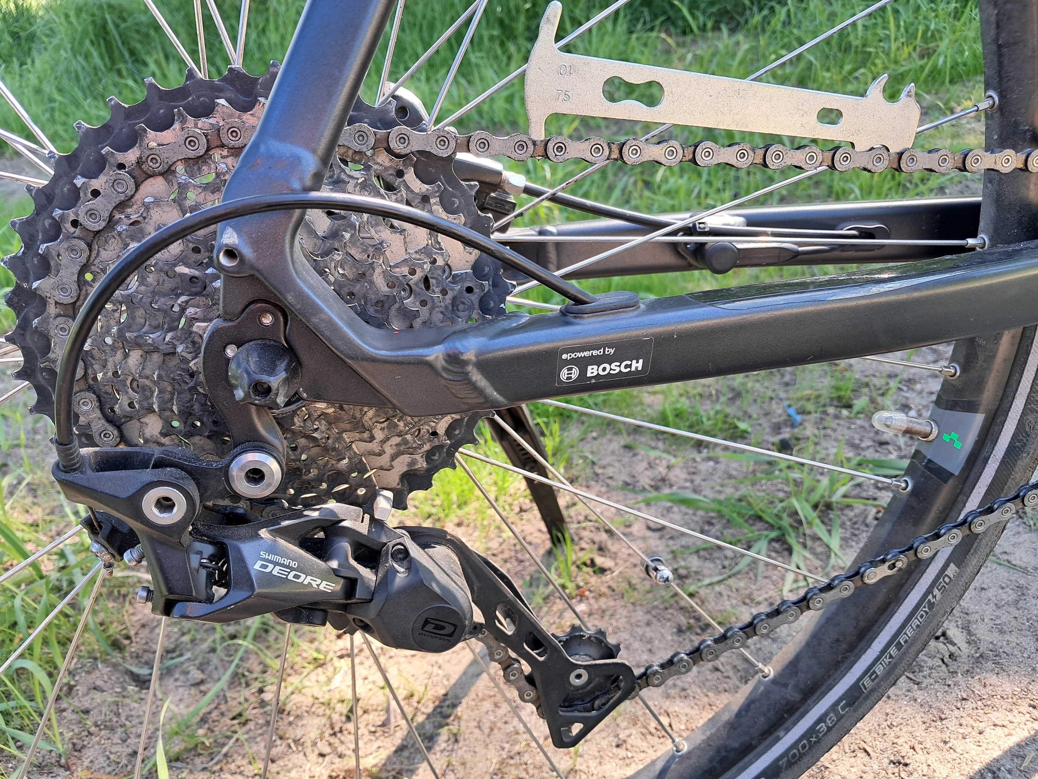 Cube hybrid cross pro Deore Bosch CX
