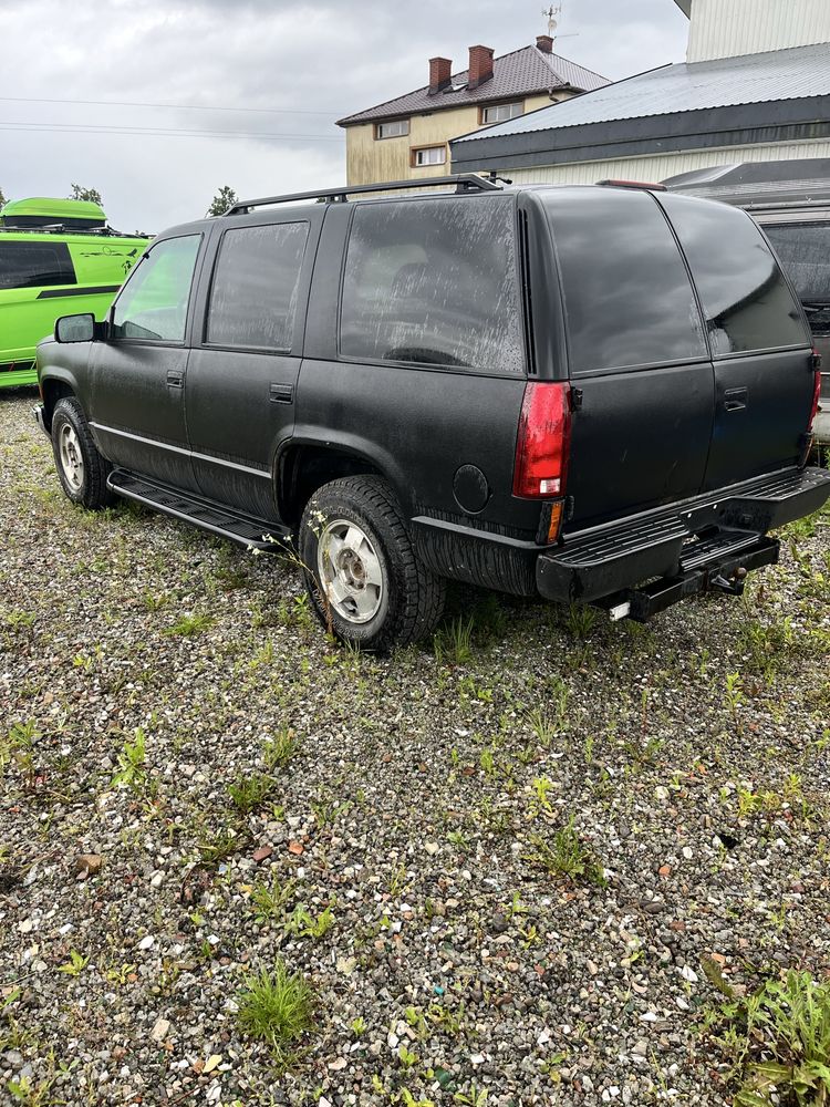Chevrolet tahoe 5.7 V8 4X4 suburban yucon offroad
