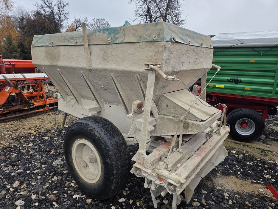Amazone ZG5000  rozsiewacz wapna wózek siewnik
