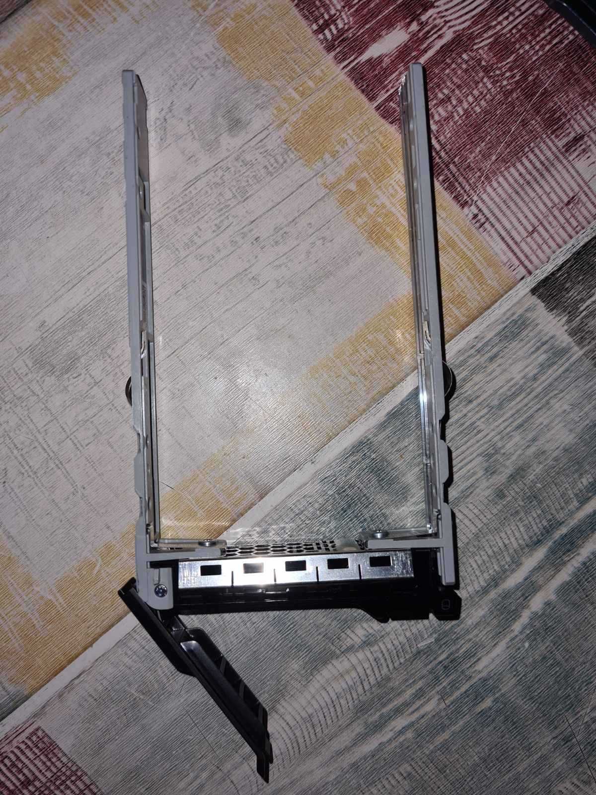 Dell кишені - кошики - caddy SAS SATA 2.5" та 3.5"