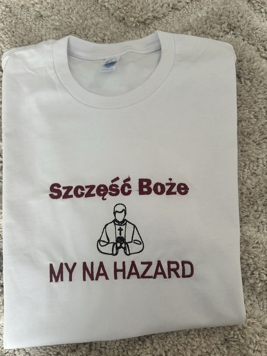 Personalizowane koszulki bluzy i czapki - haft komputerowy i 3D